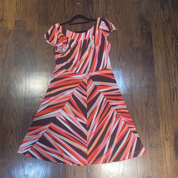 CALVIN KLEIN Short Sleeve Patterned Dress - SIZE 14 - Picture 2 of 4